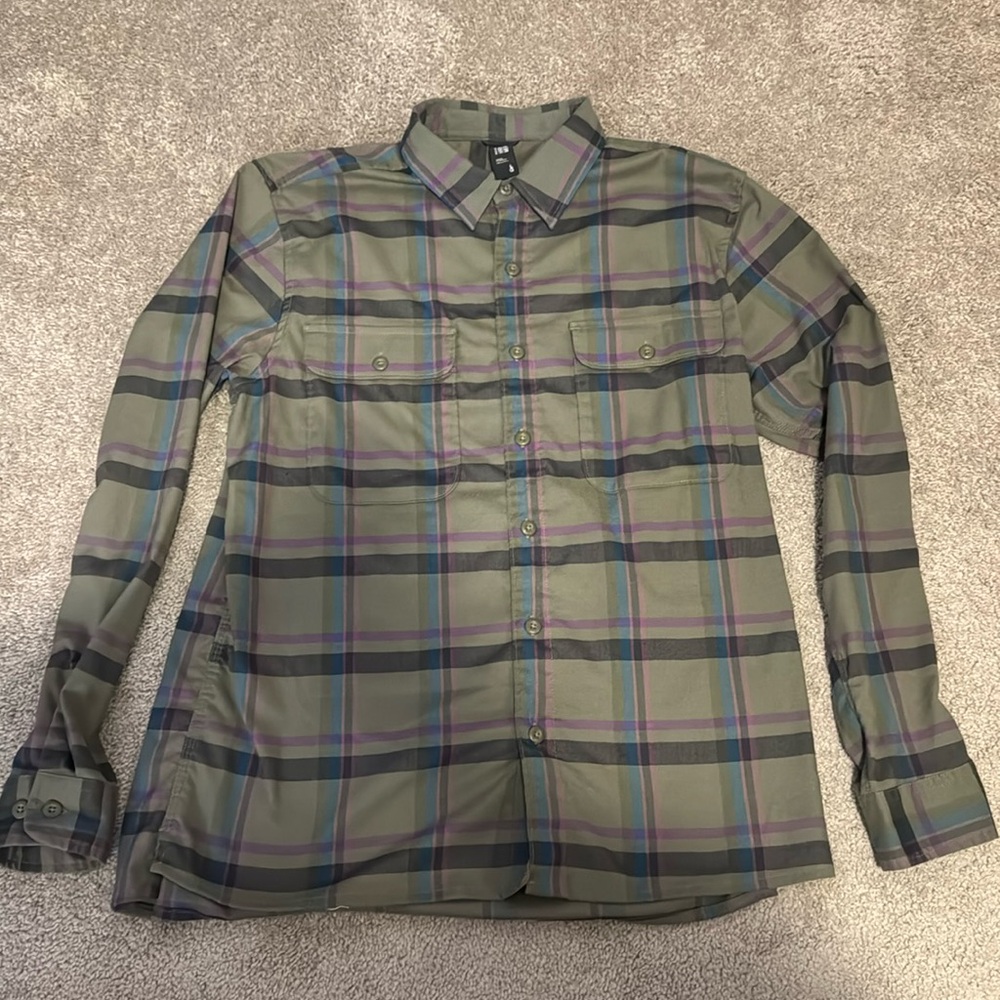 Mountain Hardware flannel shirt large